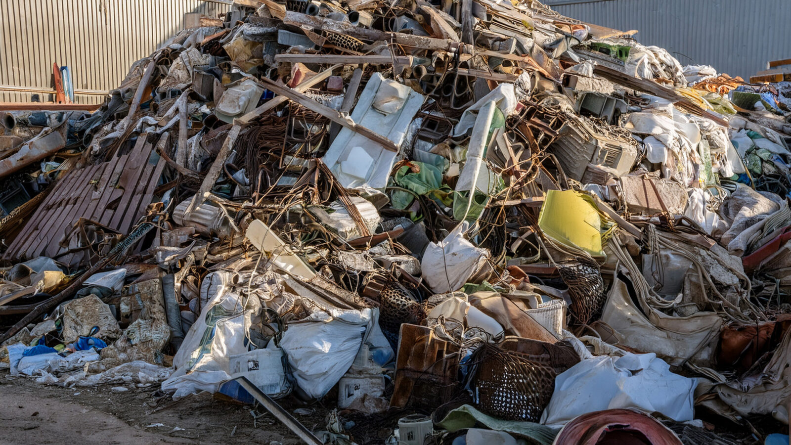 Entsorgung von Baumischabfall